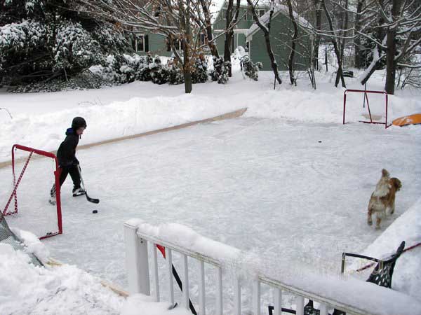 Comment faire une patinoire dans la cour à la campagne ou dans une maison privée