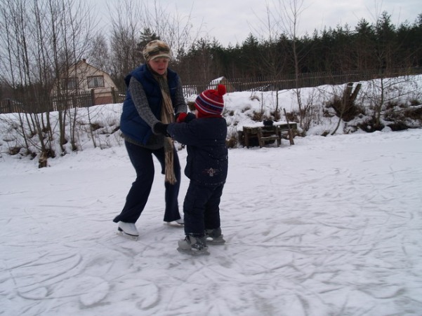 Patinoire dans la cour du pays