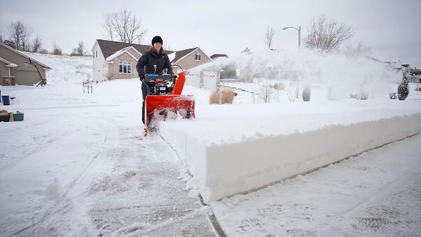 Déneigement sur le site